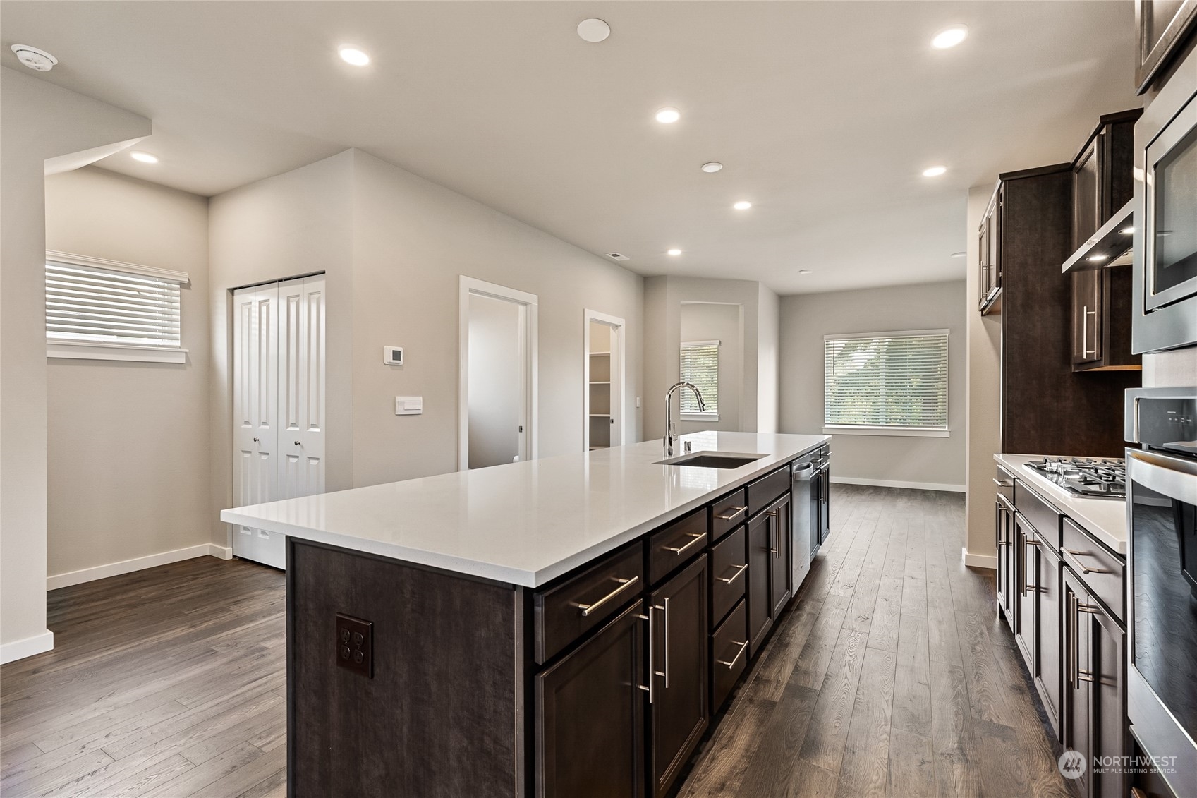 417 207th Street Southeast Bothell, WA 98012 - Photo 10 of 36 Gallery Image 10