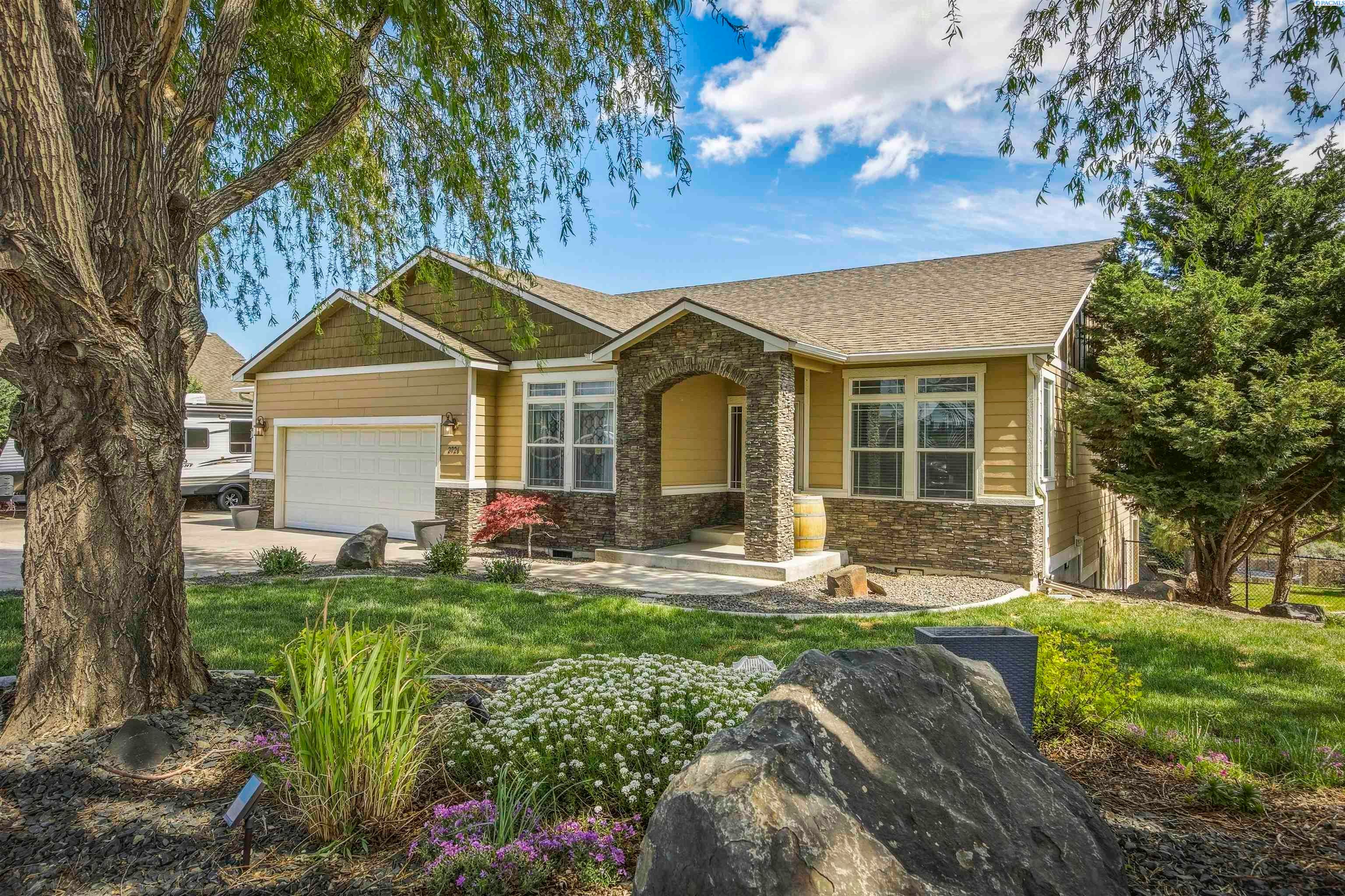 2926 Sunshine Ridge Road Richland, WA 99352 - Photo 1 of 41 Gallery Image 1