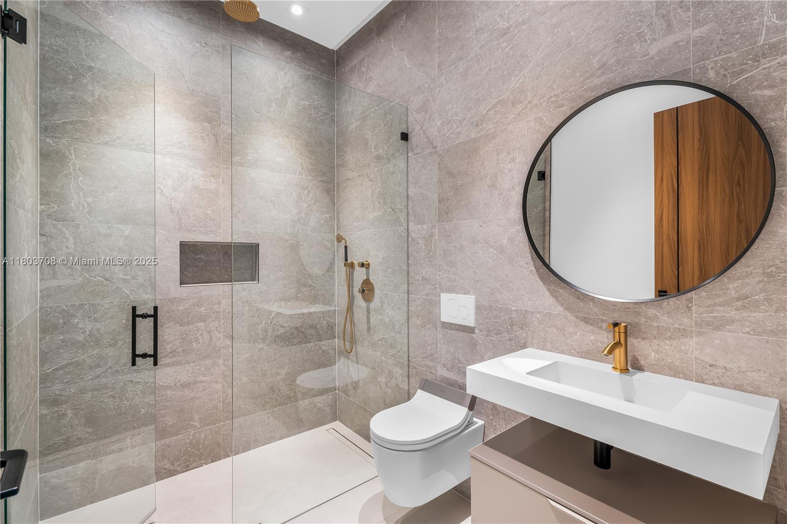 2037 Northeast 121st Road North Miami, FL 33181 - Photo 13 of 36