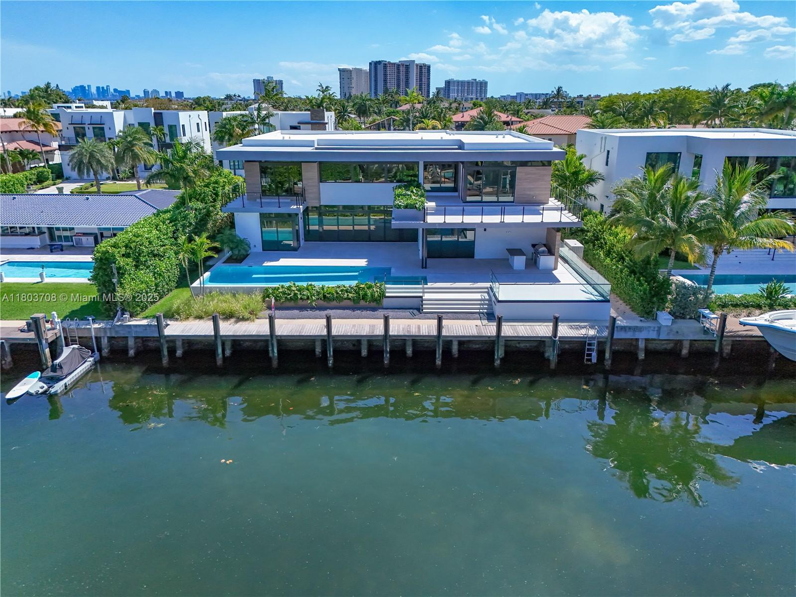 2037 Northeast 121st Road North Miami, FL 33181 - Photo 3 of 36