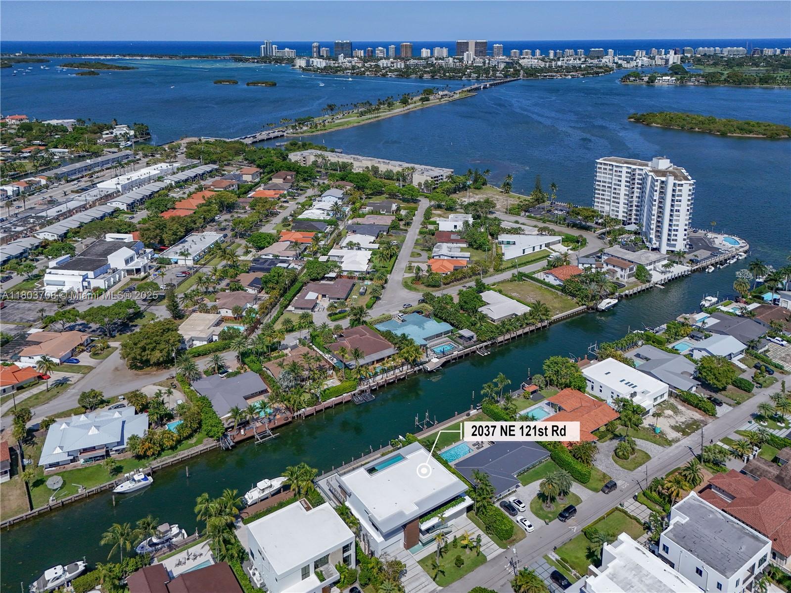 2037 Northeast 121st Road North Miami, FL 33181 - Photo 36 of 36