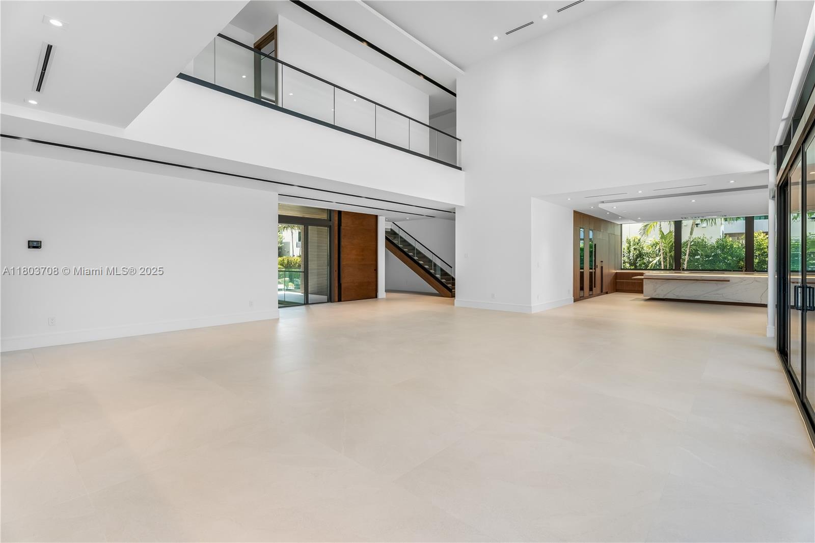 2037 Northeast 121st Road North Miami, FL 33181 - Photo 7 of 36