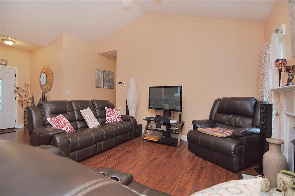 6414 Pence Grove Road, Unit 24 Charlotte, NC 28215 - Photo 9 of 17