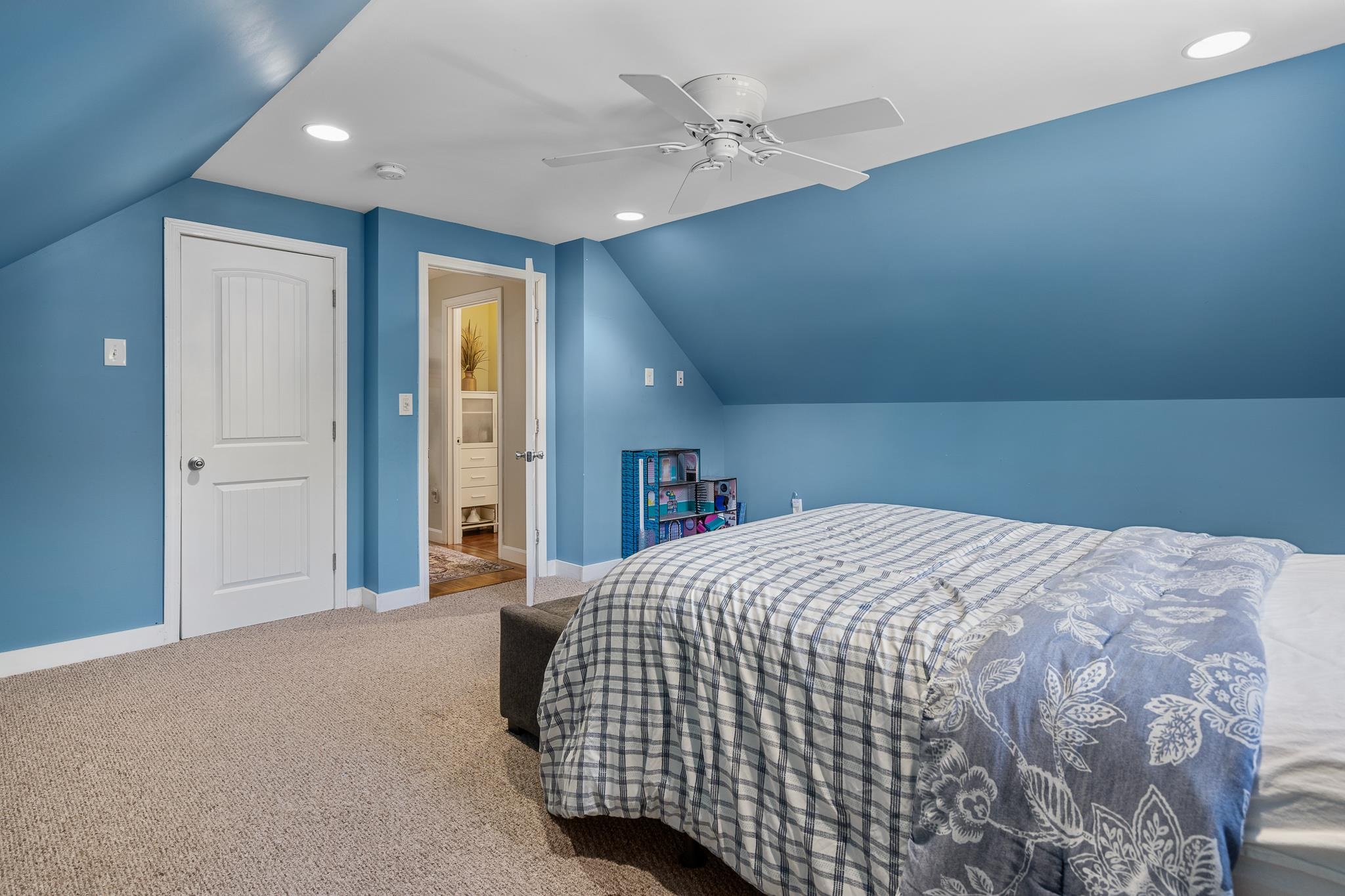 108 Farmer Road Hooksett, NH 03106 - Photo 23 of 49