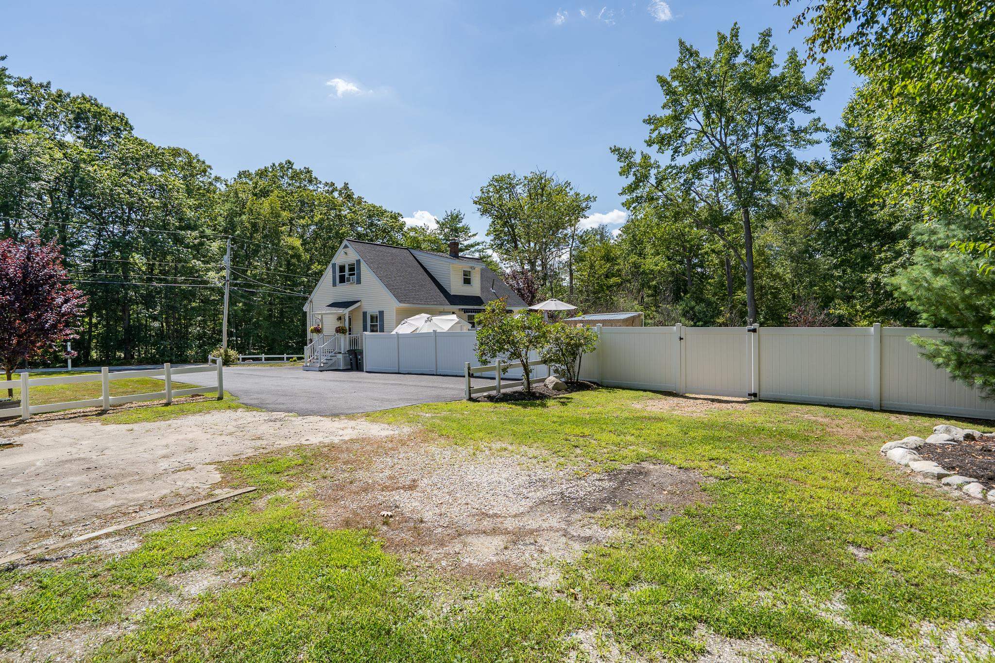 108 Farmer Road Hooksett, NH 03106 - Photo 45 of 49