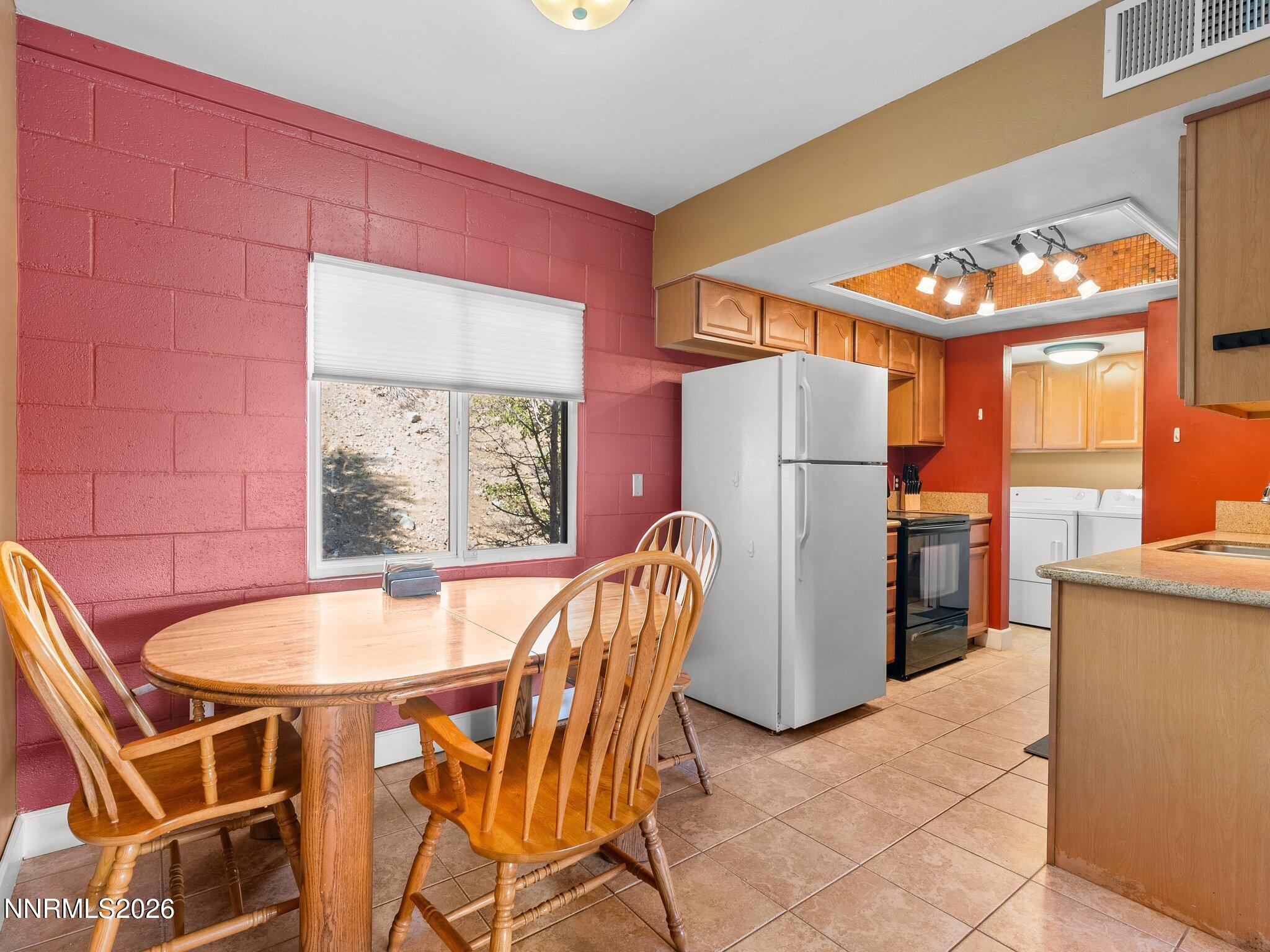 230 Bisset Court, Unit B Reno, NV 89503 - Photo 6 of 18 230 Bisset Ct-Unit B-108 (1)