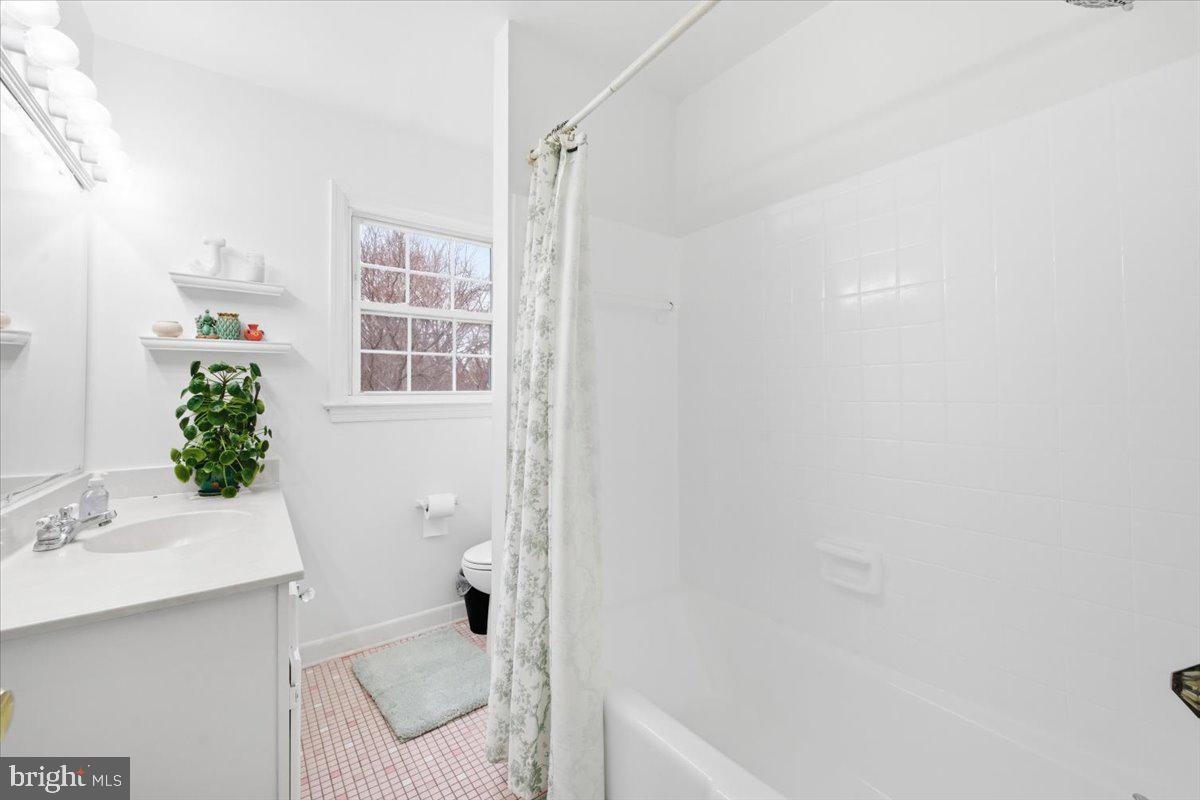 8709 Hawkins Creamery Road Gaithersburg, MD 20882 - Photo 18 of 36 Bathroom