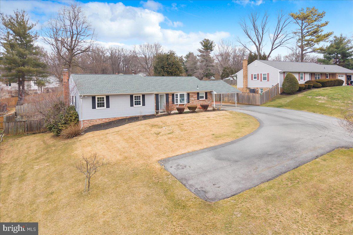 8709 Hawkins Creamery Road Gaithersburg, MD 20882 - Photo 2 of 36