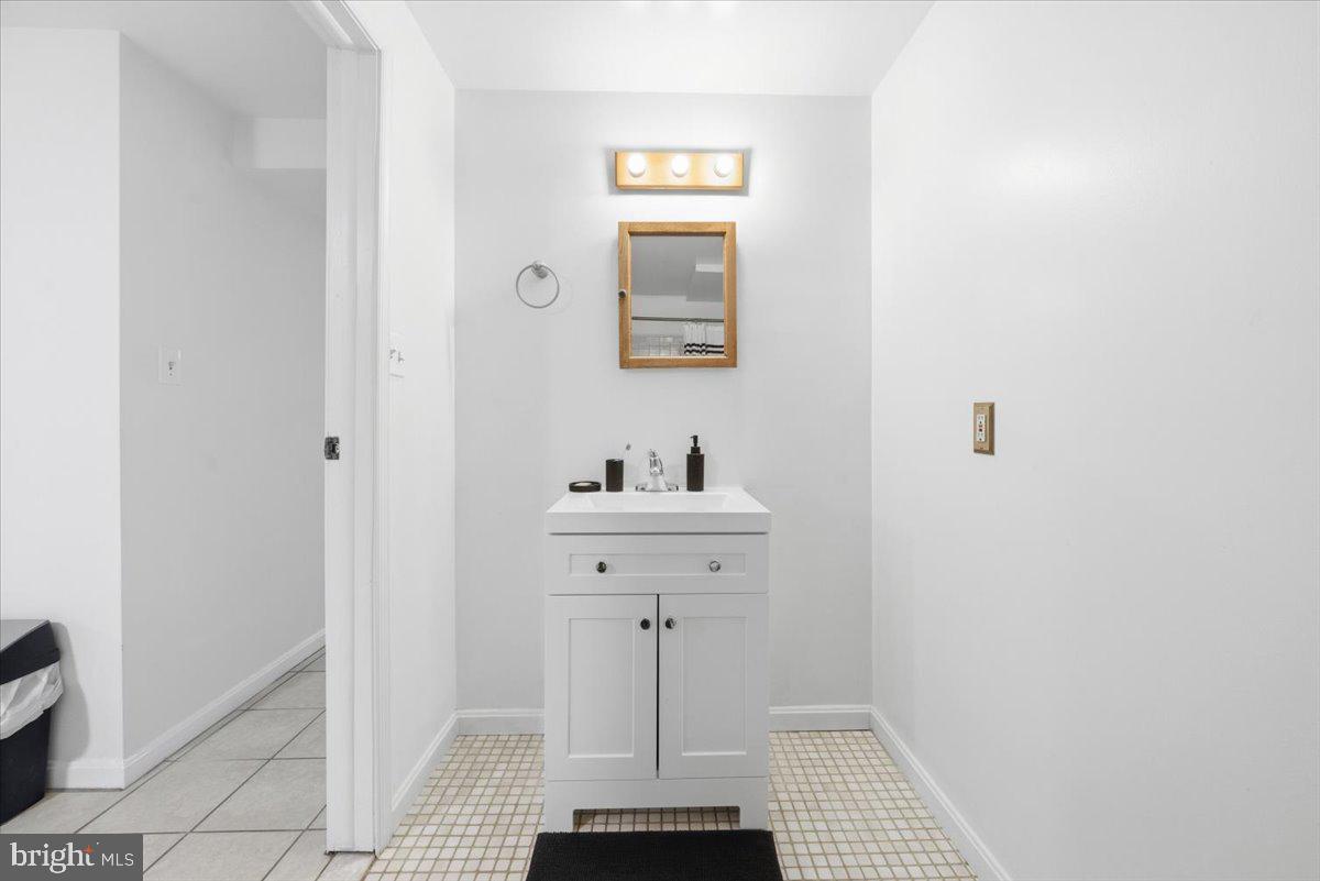 8709 Hawkins Creamery Road Gaithersburg, MD 20882 - Photo 27 of 36