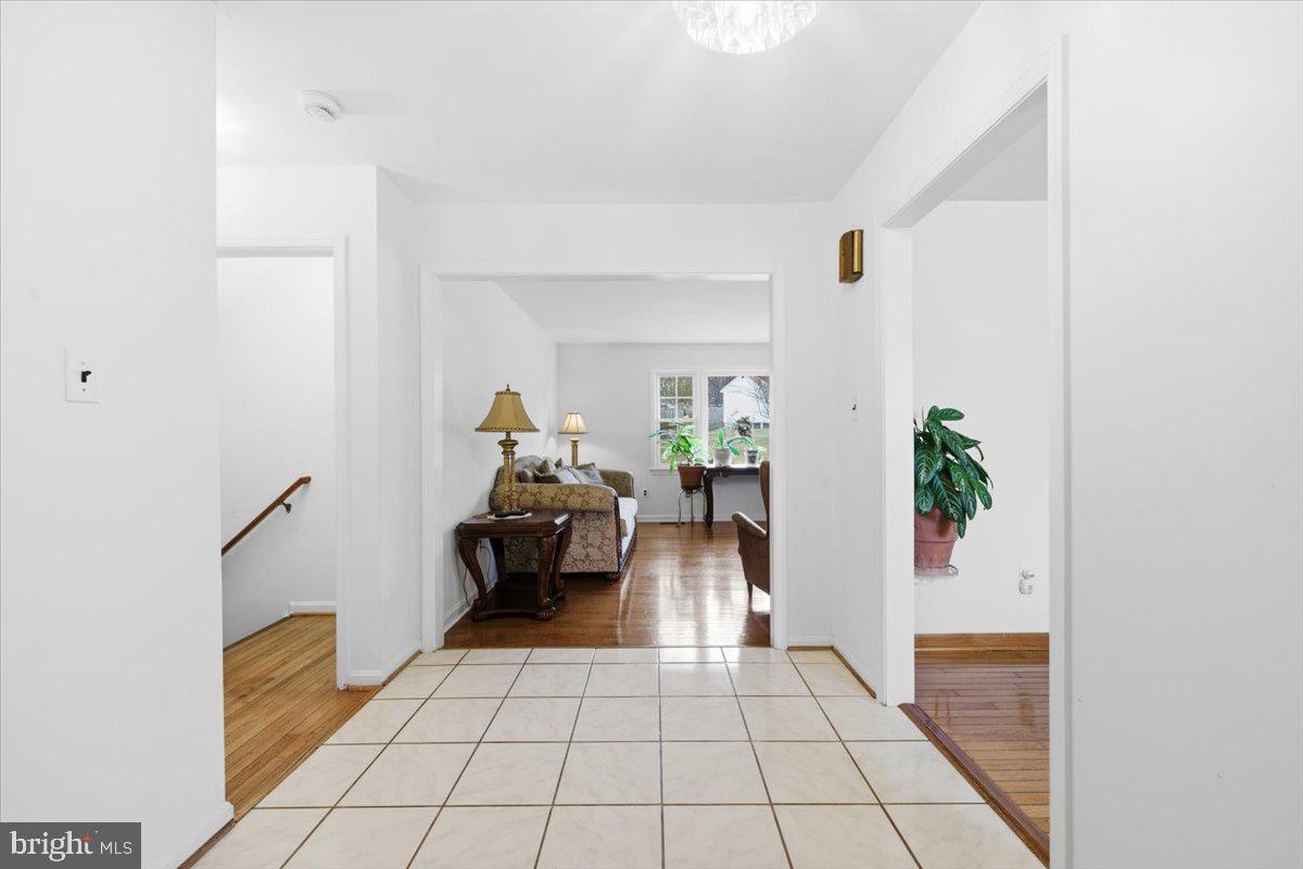 8709 Hawkins Creamery Road Gaithersburg, MD 20882 - Photo 4 of 36 Front Entrance