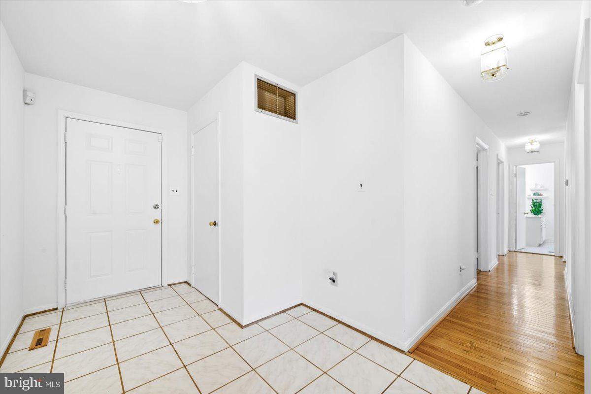 8709 Hawkins Creamery Road Gaithersburg, MD 20882 - Photo 5 of 36 Front Entrance