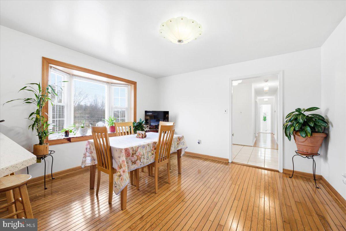 8709 Hawkins Creamery Road Gaithersburg, MD 20882 - Photo 7 of 36 Eat In Kitchen