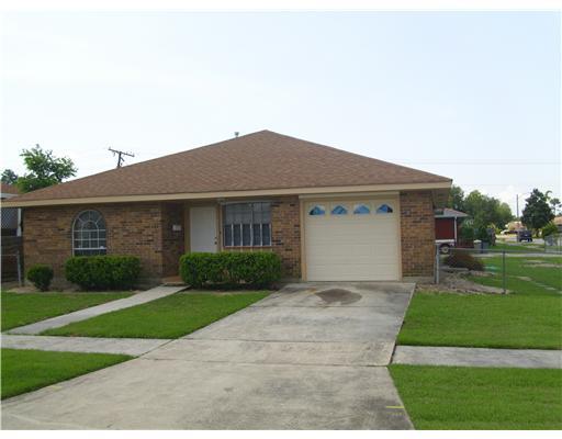 2178 Daniels Road Gretna, LA 70056 - Photo 1 of 6 Gallery Image 1