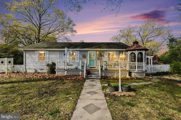 $575,000 | 3400 Riverview Drive, Colonial Beach, VA 22443