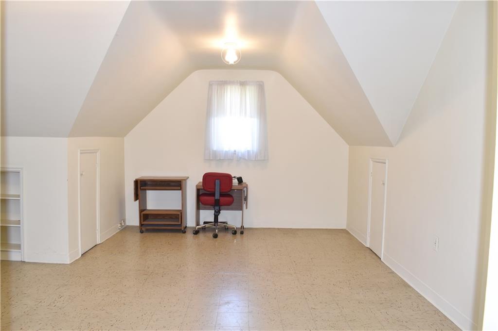 1414 Agnes Road Pittsburgh, PA 15227 - Photo 15 of 24 Gallery Image 15