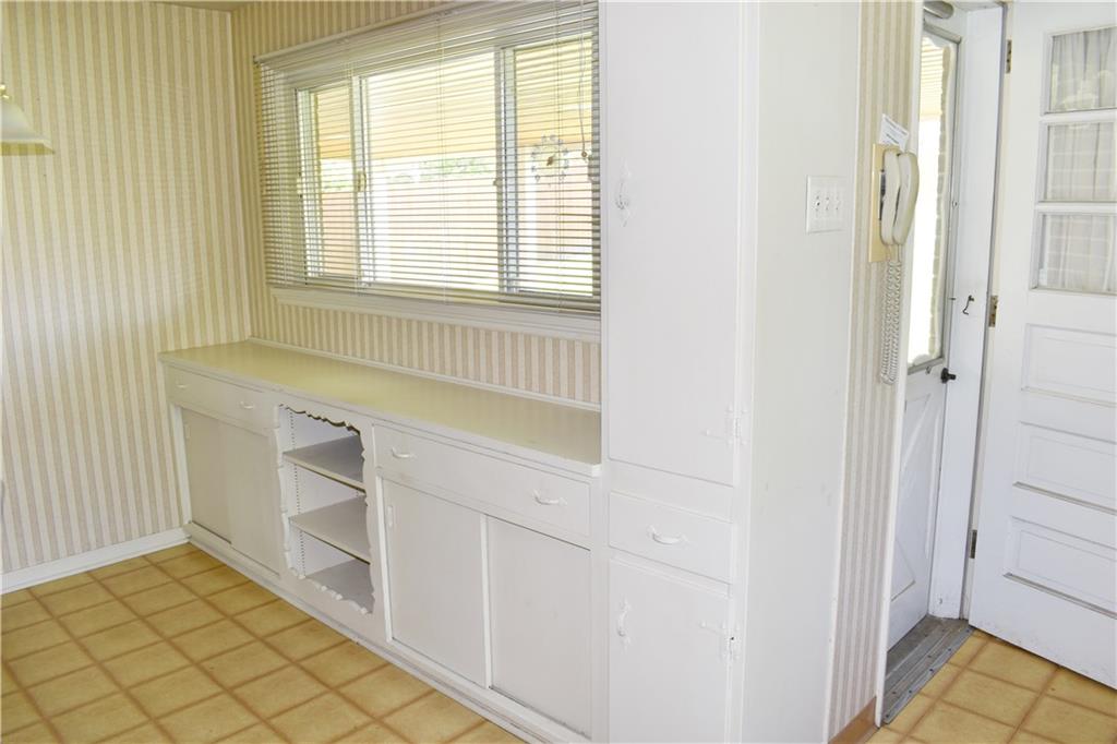 1414 Agnes Road Pittsburgh, PA 15227 - Photo 20 of 24 Gallery Image 20