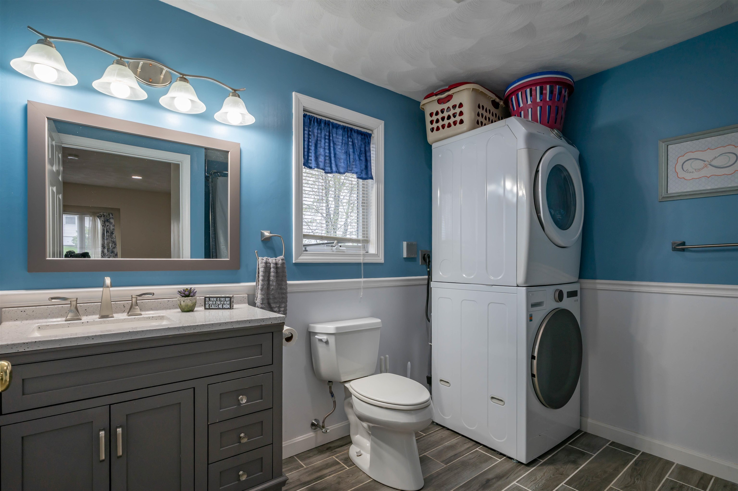 36 Simone Street Manchester, NH 03103 - Photo 7 of 48 Gallery Image 7