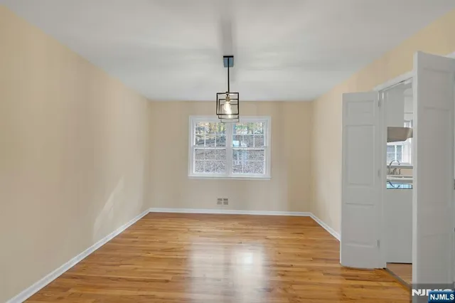 $1,150,000 | 267 East Cedar Street, Livingston, NJ 07039