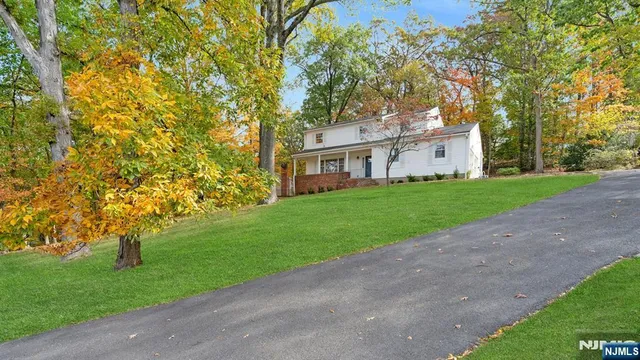 $1,150,000 | 267 East Cedar Street, Livingston, NJ 07039
