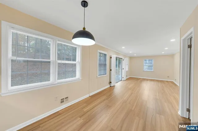 $1,150,000 | 267 East Cedar Street, Livingston, NJ 07039