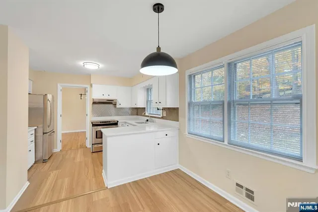 $1,150,000 | 267 East Cedar Street, Livingston, NJ 07039