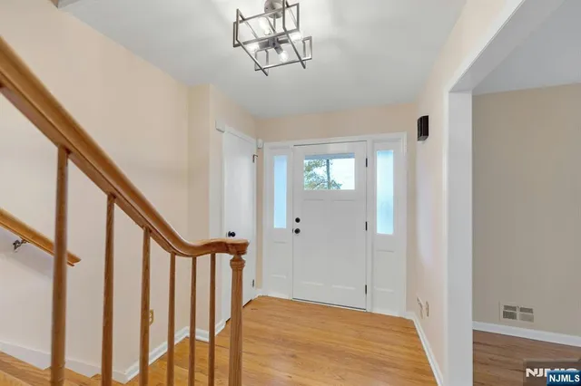 $1,150,000 | 267 East Cedar Street, Livingston, NJ 07039