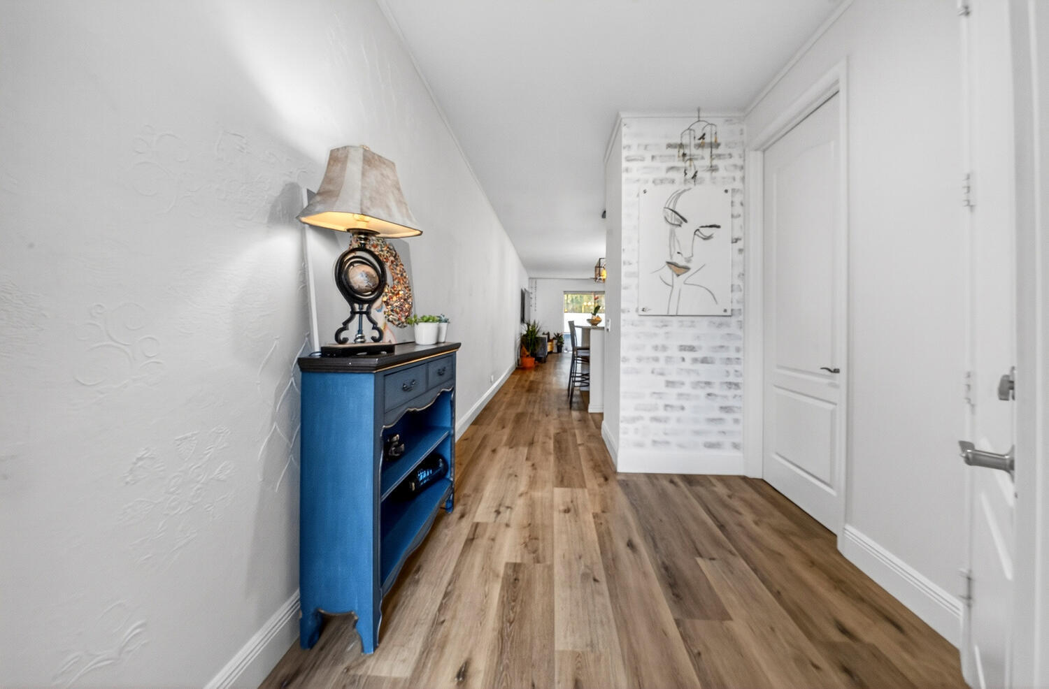 1942 Northeast 32nd Street Lighthouse Point, FL 33064 - Photo 2 of 25 1942 NE 42nd St Pompano Beach-large-003-