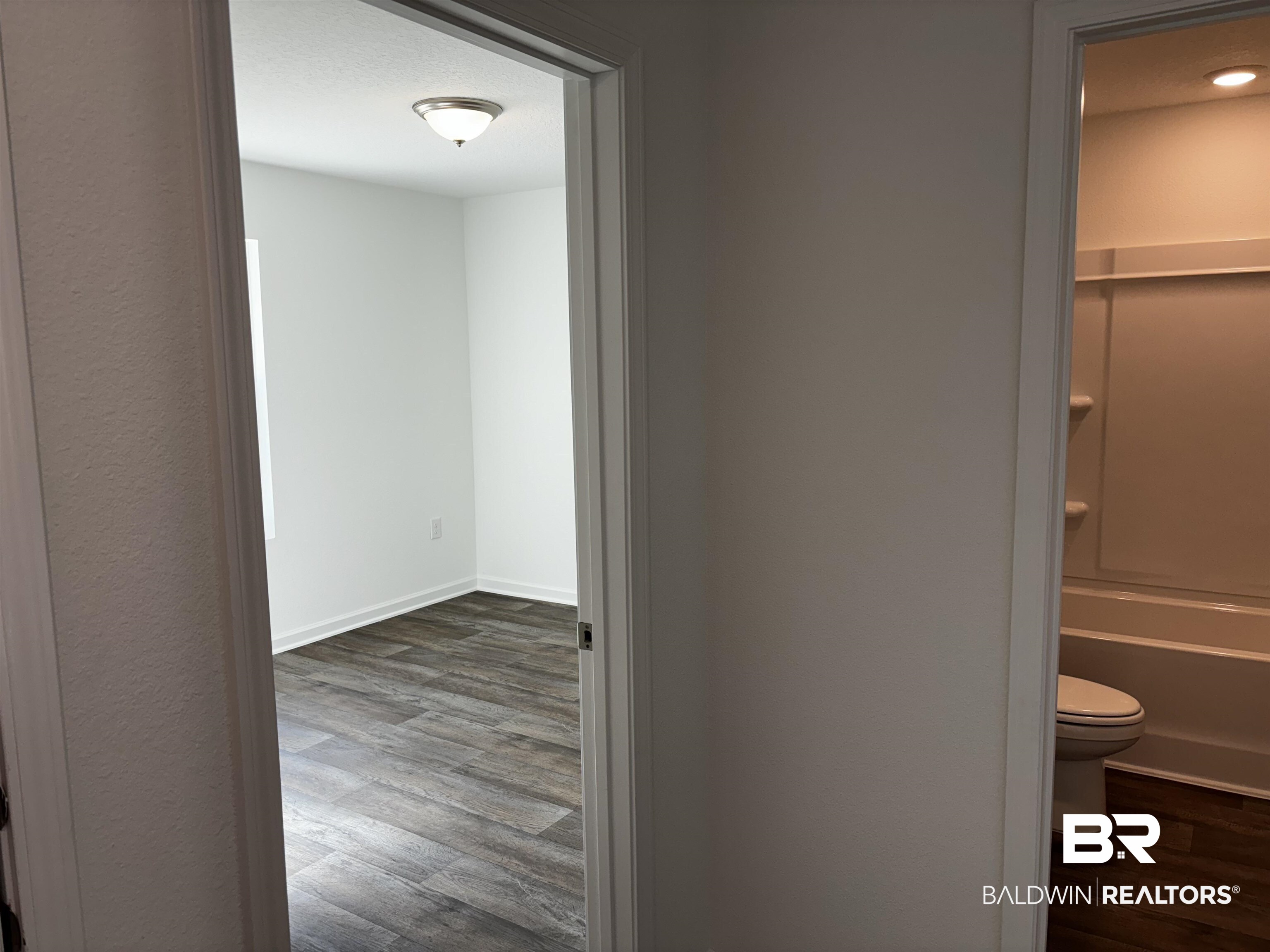 1052 South Bay Street Foley, AL 36535 - Photo 5 of 30