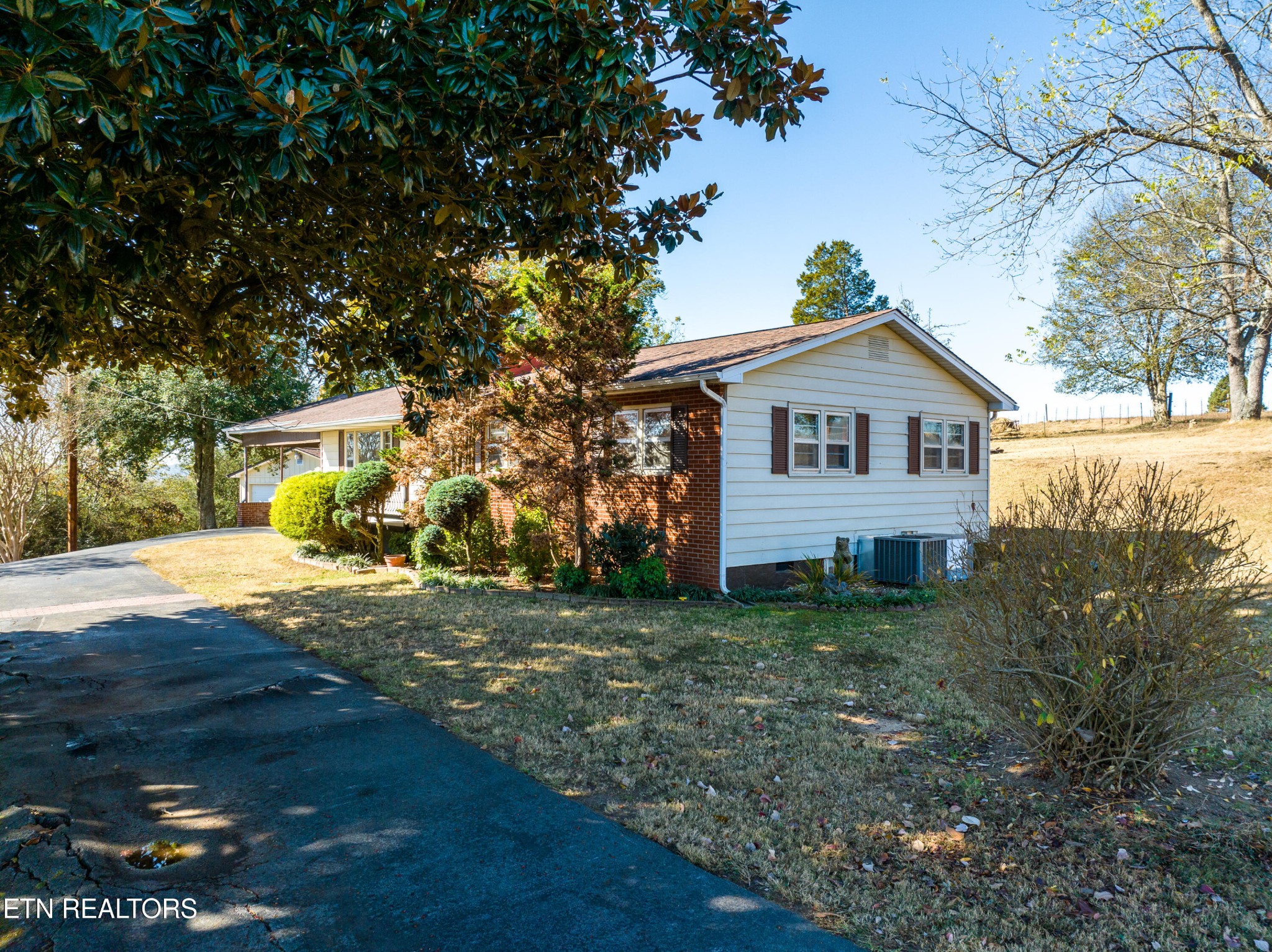 5890 Loudon Ridge Road Lenoir City, TN 37771 - Photo 3 of 42 Gallery Image 3