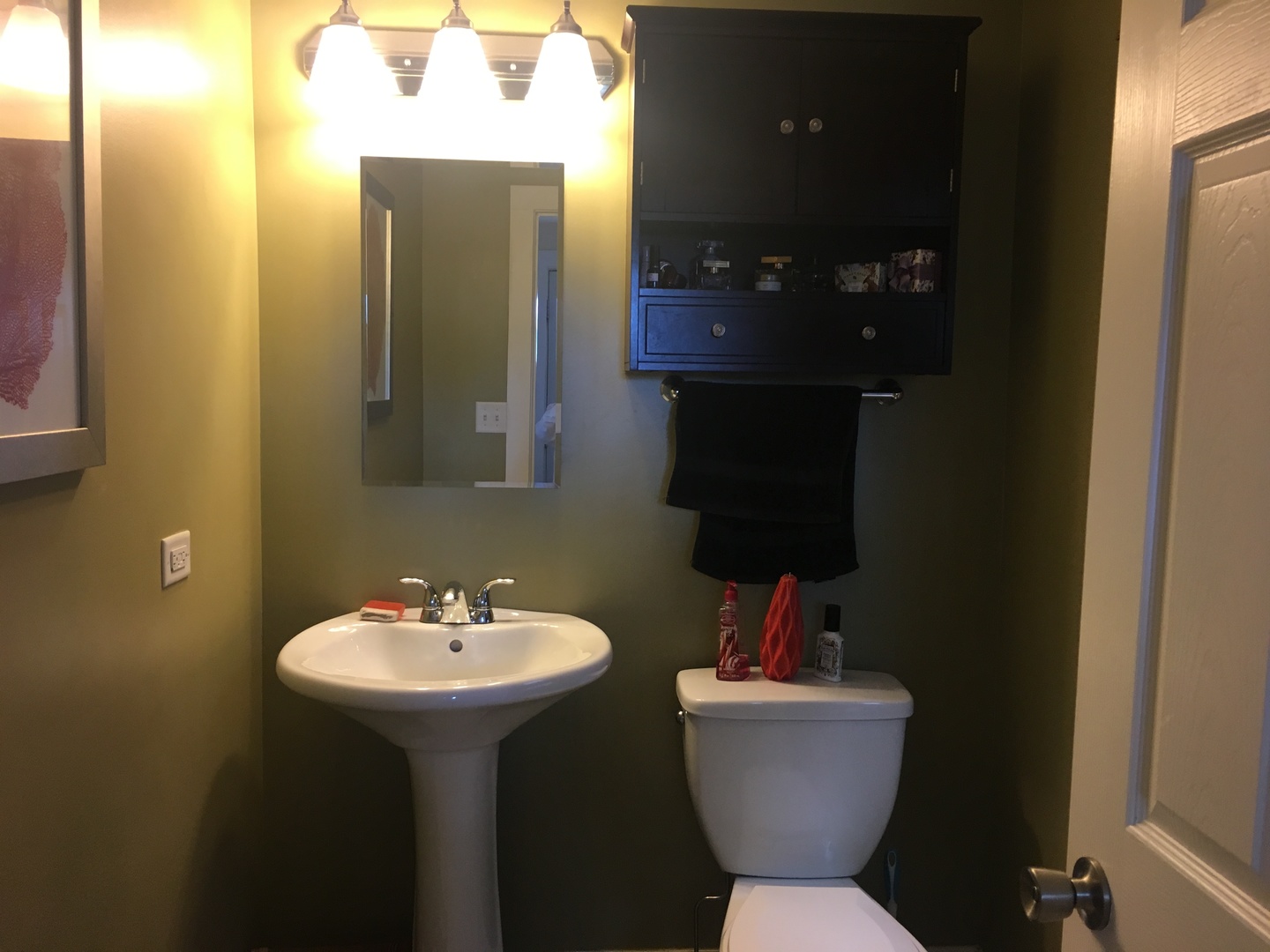 2422 Forest Avenue North Riverside, IL 60546 - Photo 13 of 19 a bathroom with a sink toilet and mirror