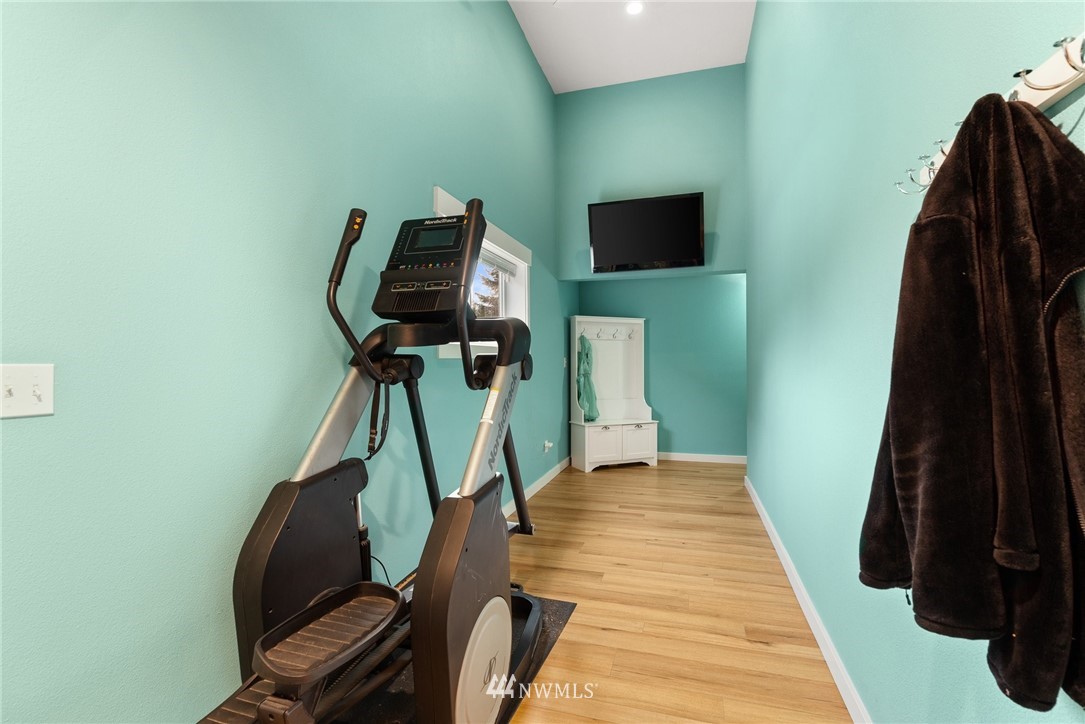 469 Brown Road East Chehalis, WA 98532 - Photo 26 of 35 a view of a room with gym equipment