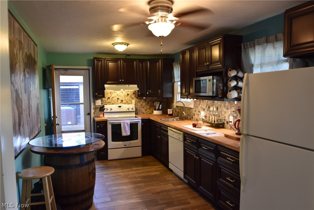 2446 Call Road Stow, OH 44224 - Photo 4 of 32
