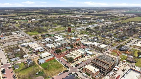 $1,250,000 | 212 East Walnut Street, Celina, TX 75009