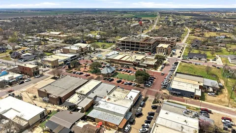 $1,250,000 | 212 East Walnut Street, Celina, TX 75009