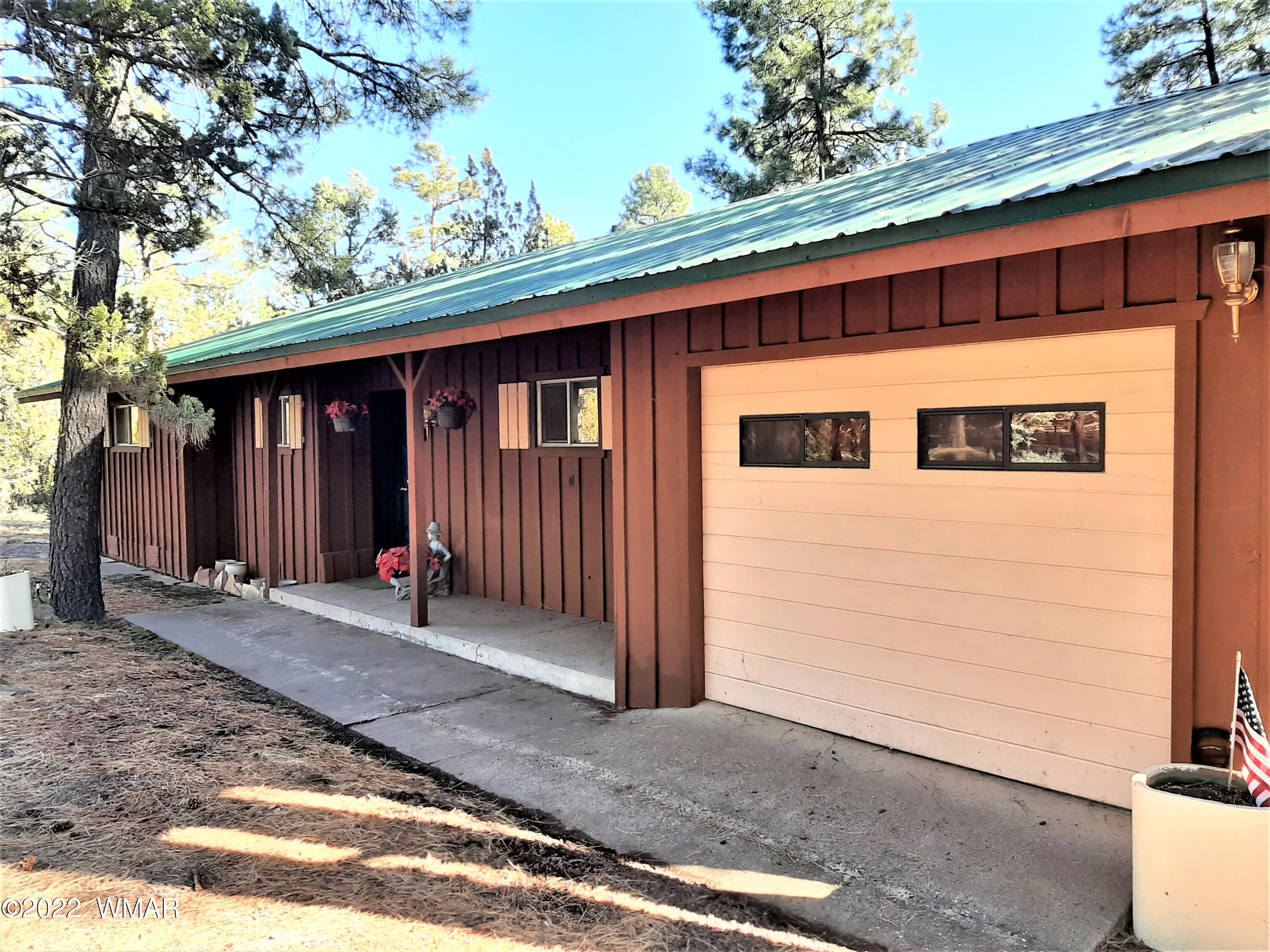 2089 Indian Trail Overgaard, AZ 85933 - Photo 1 of 28