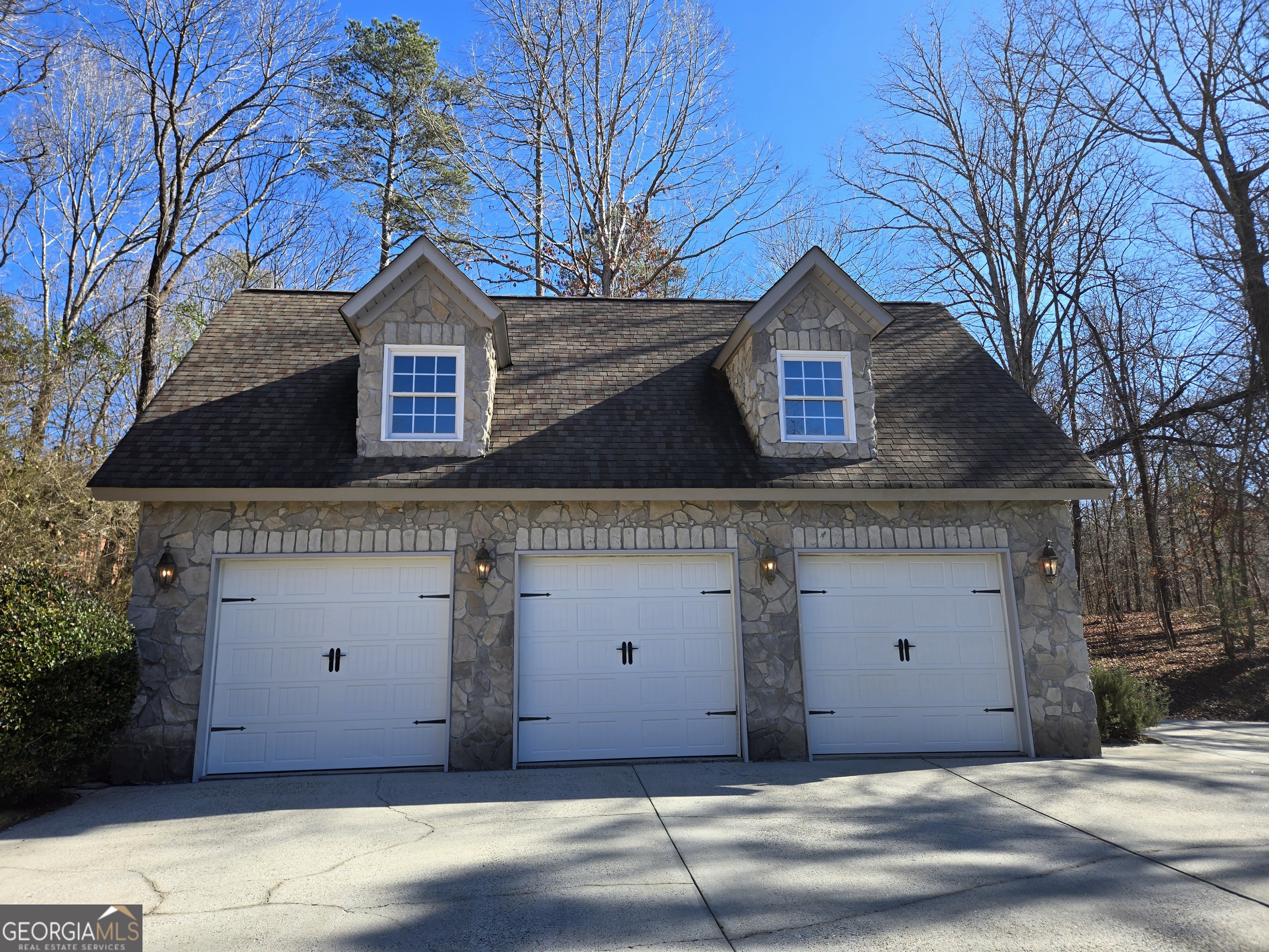 1256 Olde Lexington Road Hoschton, GA 30548 - Photo 3 of 27