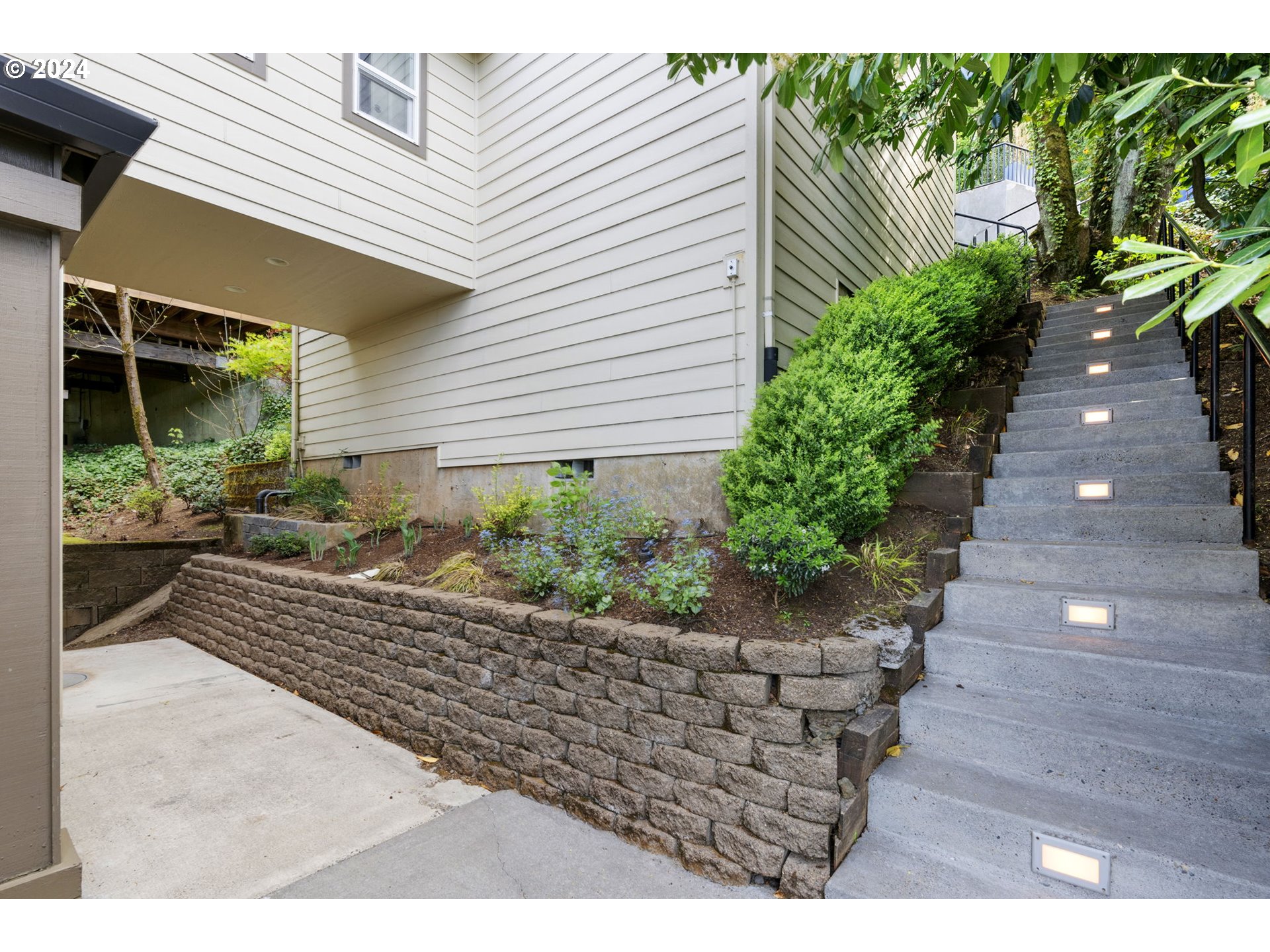 3356 Southwest Fairmount Boulevard Portland, OR 97239 - Photo 42 of 47 Exterior