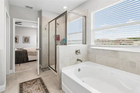$599,999 | 2510 Warren Acrs Boulevard, Wesley Chapel, FL 33543
