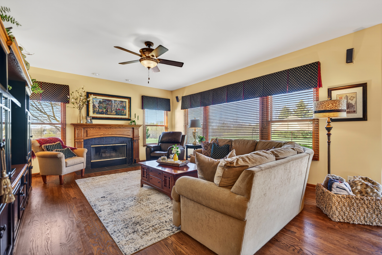 6608 Erin Road McHenry, IL 60050 - Photo 9 of 29 Gallery Image 9