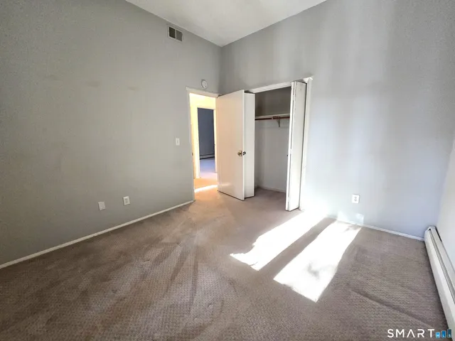 $3,000 | 7 Staunton Court, Unit E, Farmington, CT 06032