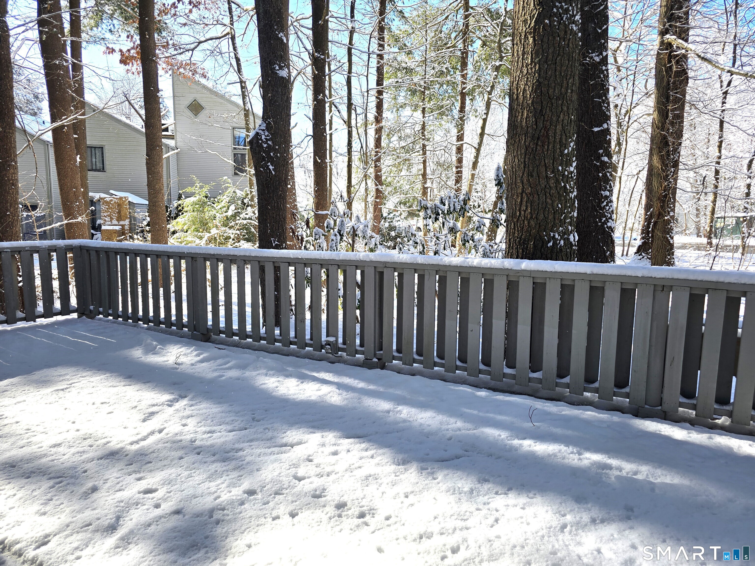 7 Staunton Court, Unit E Farmington, CT 06032 - Photo 27 of 29 a view of a wrought fence