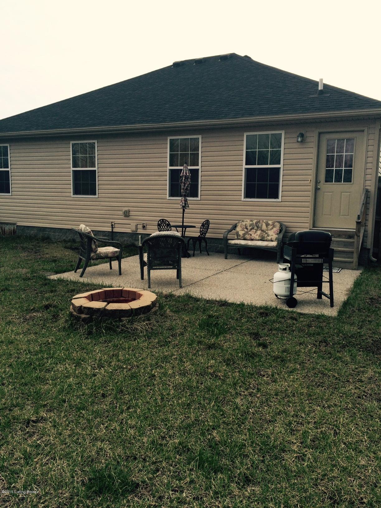 467 Madison Rae Boulevard Shepherdsville, KY 40165 - Photo 14 of 14 madison rae patio .jpg