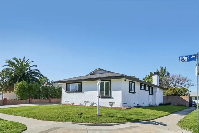 $1,320,888 | 10007 Debra Avenue, North Hills, CA 91343