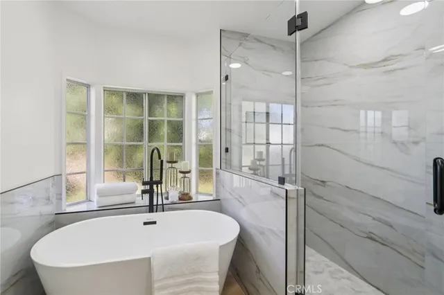 $1,320,888 | 10007 Debra Avenue, North Hills, CA 91343