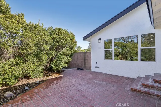 $1,320,888 | 10007 Debra Avenue, North Hills, CA 91343