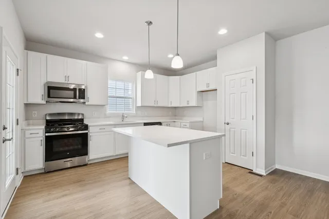 $425,500 | 803 Station Boulevard, Elburn, IL 60119