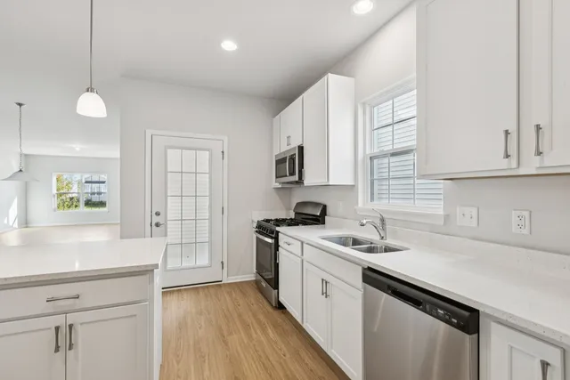 $425,500 | 803 Station Boulevard, Elburn, IL 60119