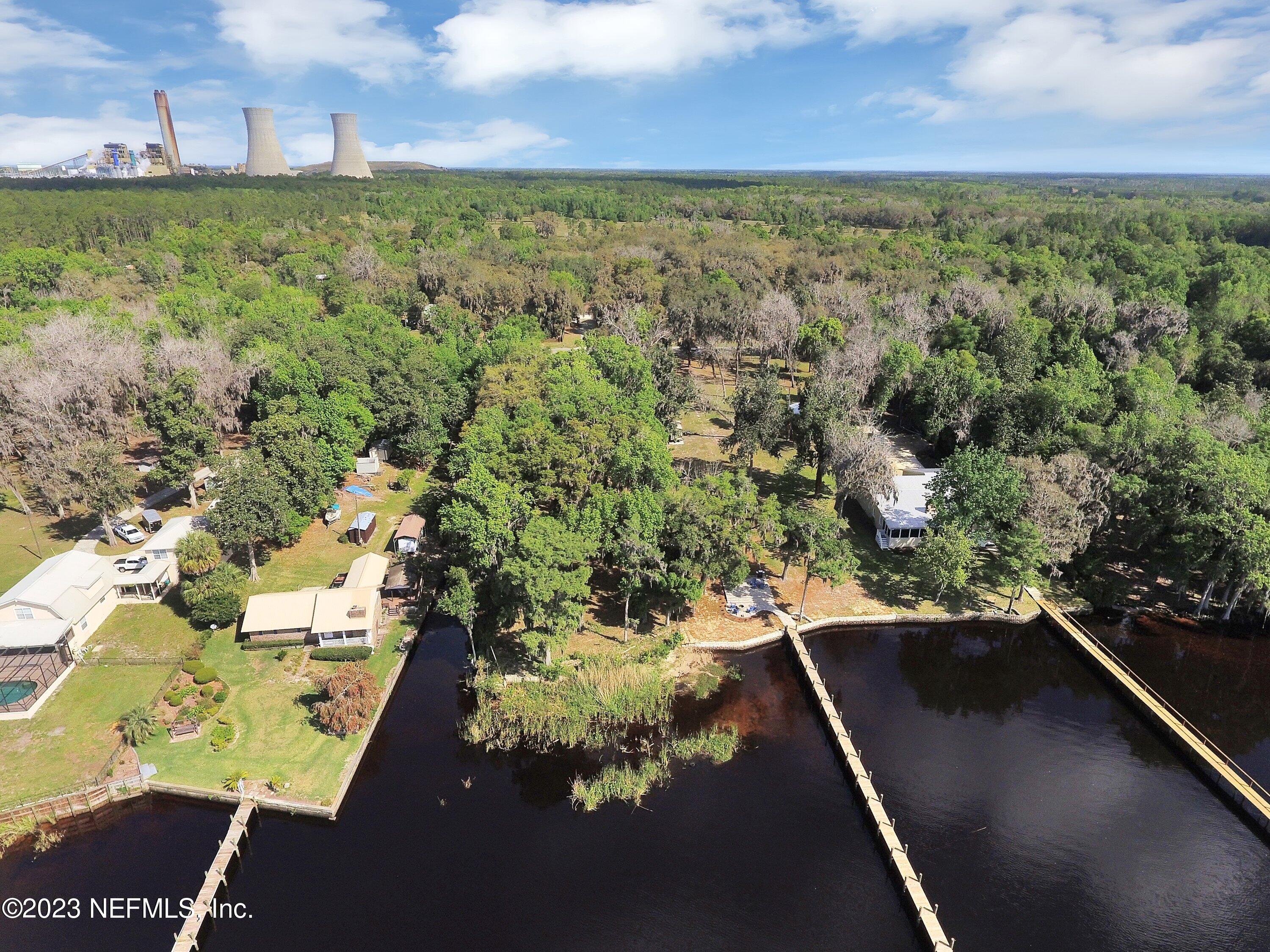 319 West River Road Palatka, FL 32177 - Photo 18 of 22 017-319WestRiverRoad-Palatka-FL-32177-SM