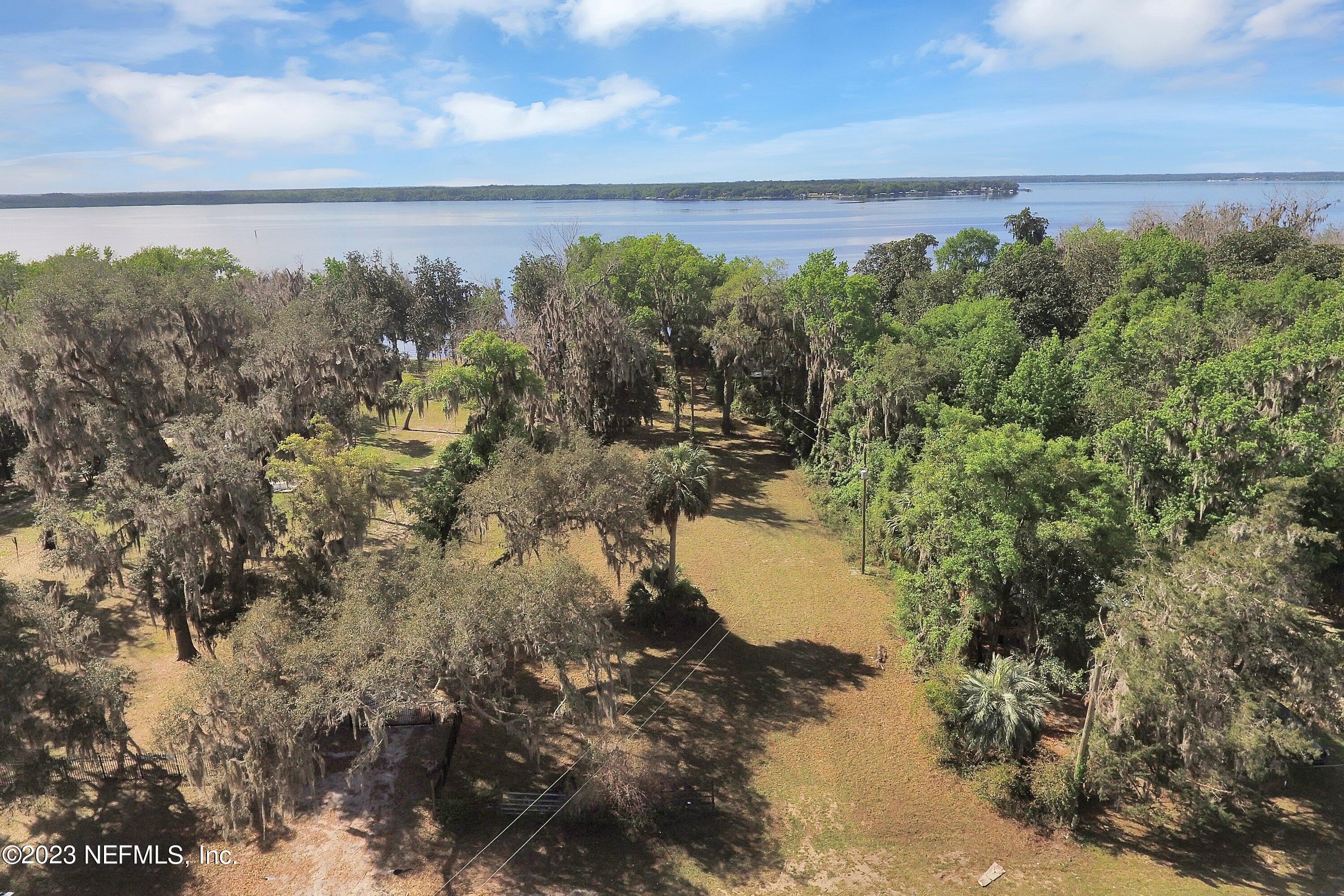 319 West River Road Palatka, FL 32177 - Photo 5 of 22 004-319WestRiverRoad-Palatka-FL-32177-SM