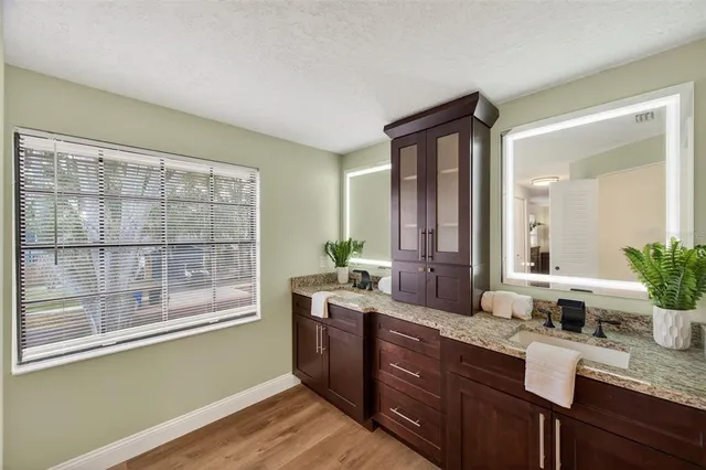 $435,000 | 520 Wynnwood Drive, Brandon, FL 33511